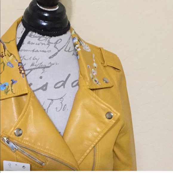 Moto Jacket with flowers - Picture 5 of 5